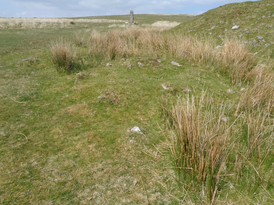 Foot of Giant's Basin (b) Cairn