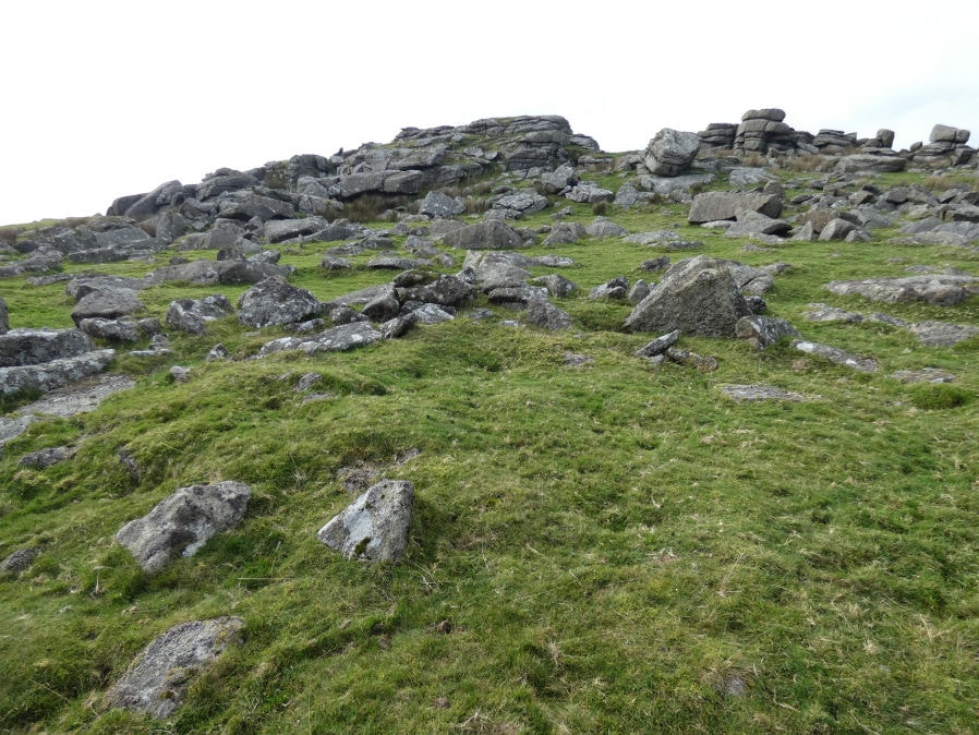 Gutter Tor Round House