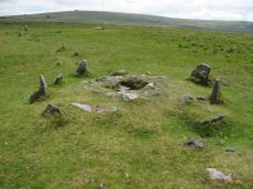 Merrivale double row B (centre) Encircled Cairn and Cist